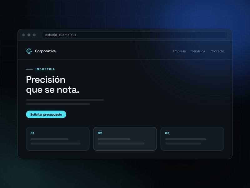 Web corporativa de cliente en un navegador, con su portada y tres bloques de servicios